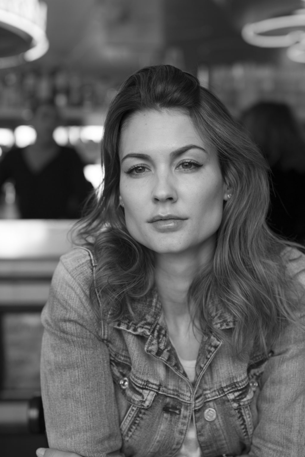 Lauriane GILLIÉRON Comedien.ch