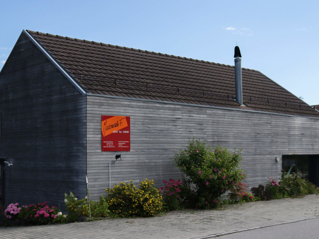 Descriptive text of the image